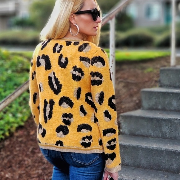 LAST CHANCE! Leopard Print Cardigan Blazer - Picture 2 of 3